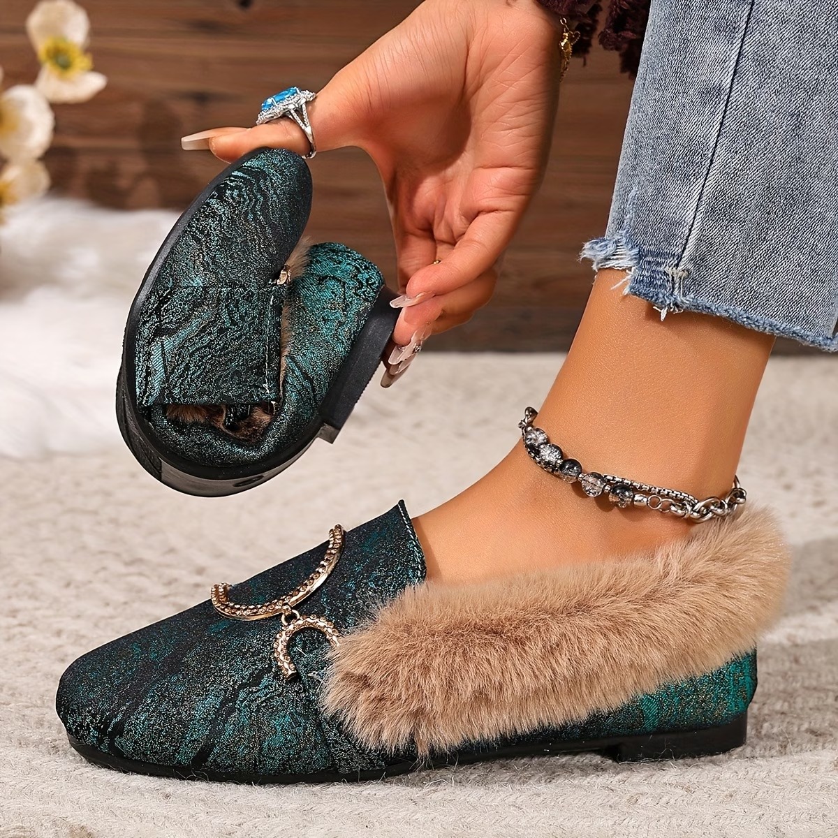 Women's Elegant Moccasin Plush Slippers