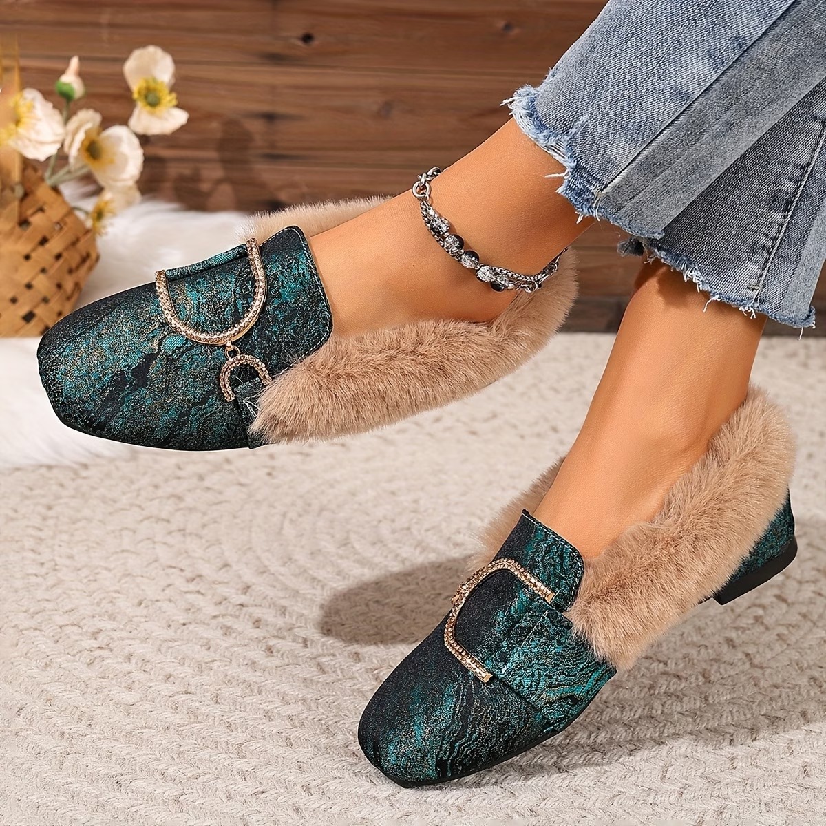 Women's Elegant Moccasin Plush Slippers