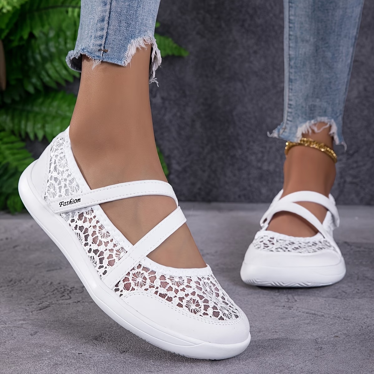 Women's Hollow Lace Floral Sandals