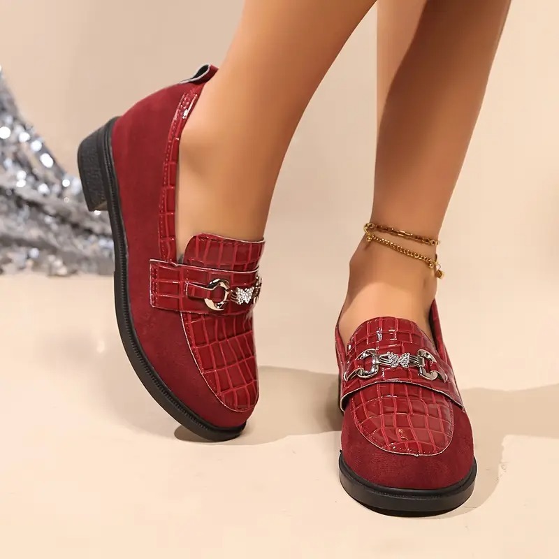 Women's Chic Metallic Chain Loafers