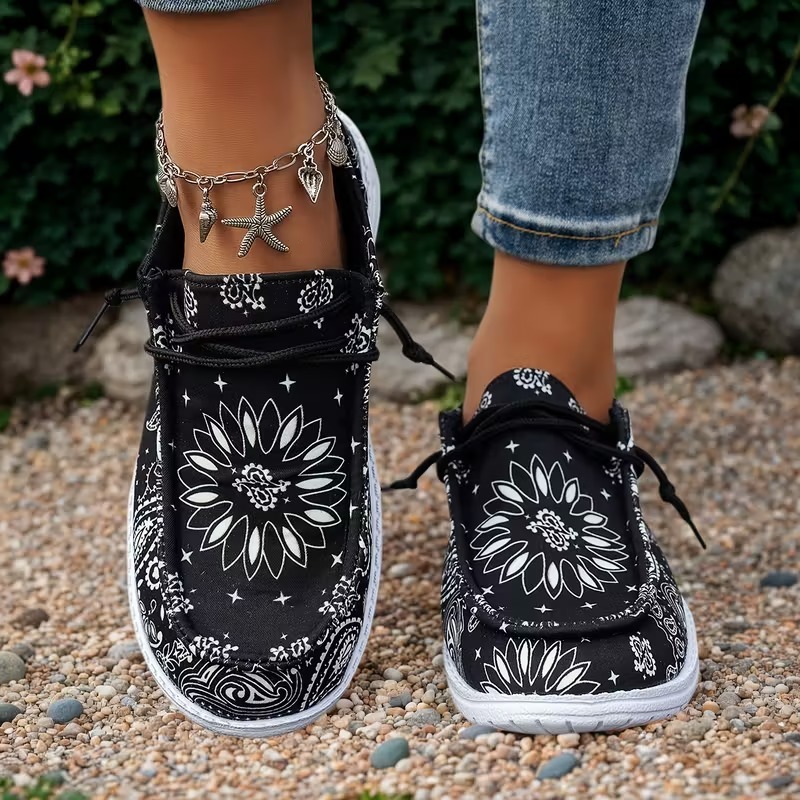 Women's Geometric Floral Slip-On Loafers