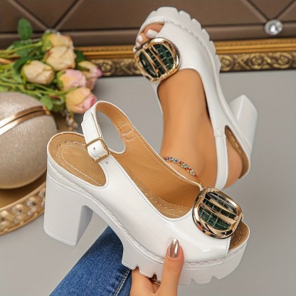 Women's Vintage Metal Buckle Pumps