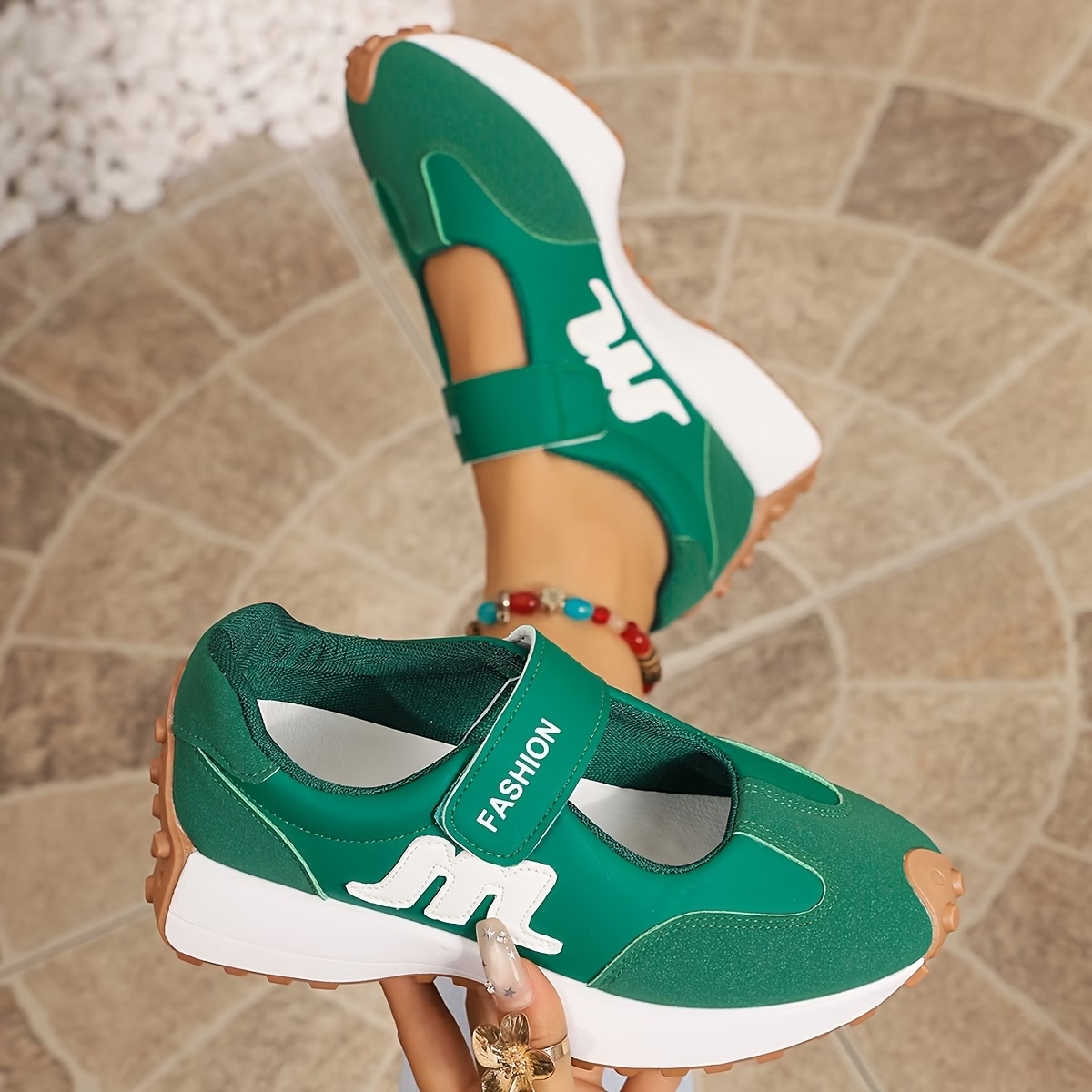 Women's Easy Comfy Trendy Sneakers