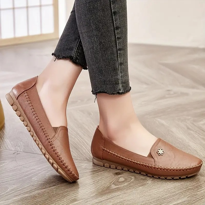 Women's Leather Solid Color Flat Loafers
