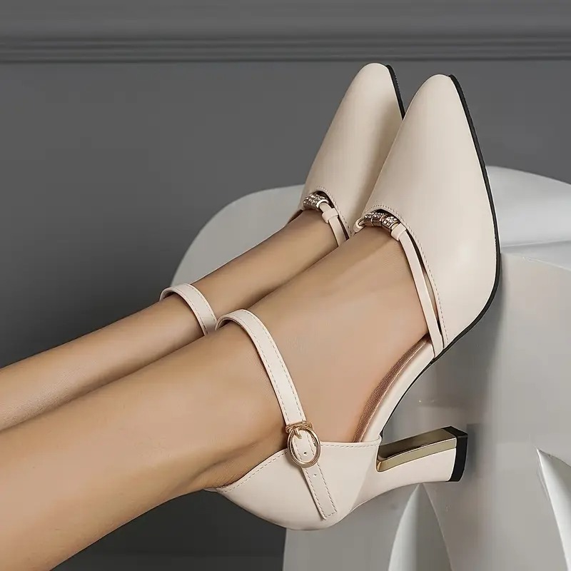 Women's Hollow Square Buckle Heels