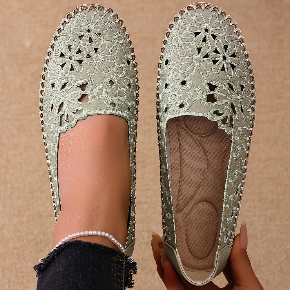 Women's Hollow Embroidery Loafers
