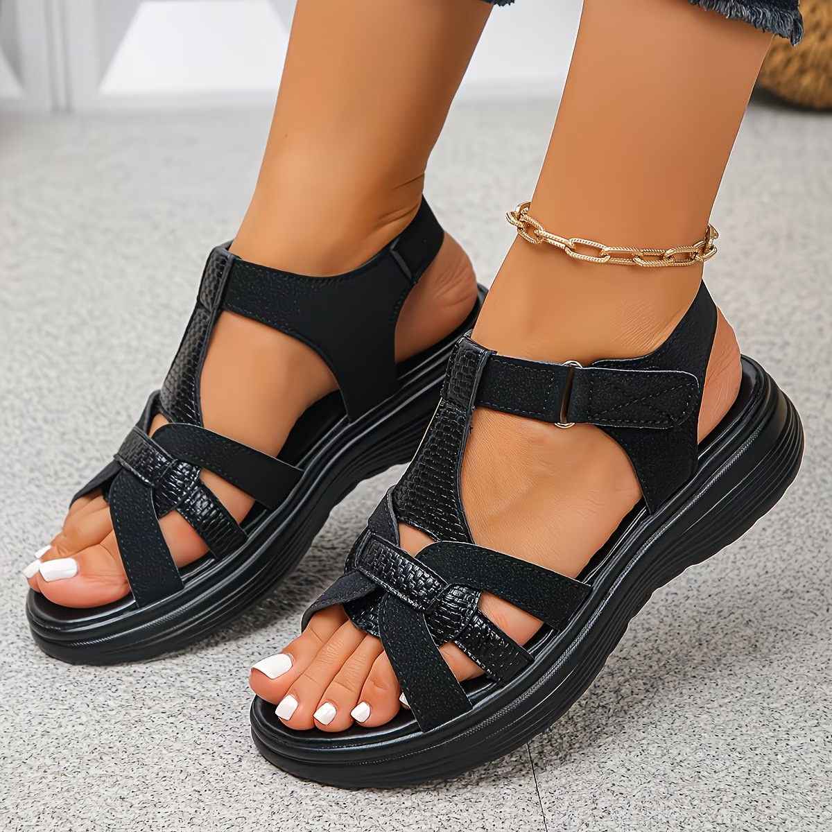 Women's Minimalist Open-toe Platform Sandals