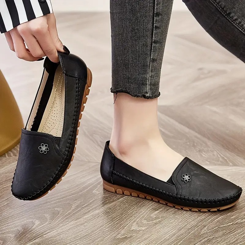 Women's Leather Solid Color Flat Loafers