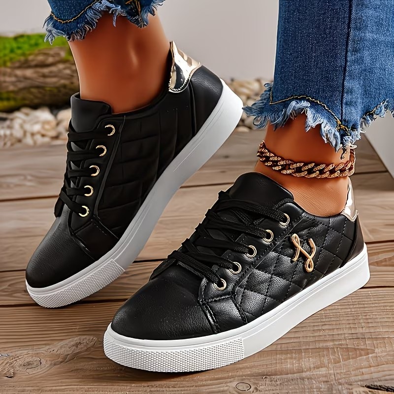 Women's Low-Top Casual Attire Sneakers
