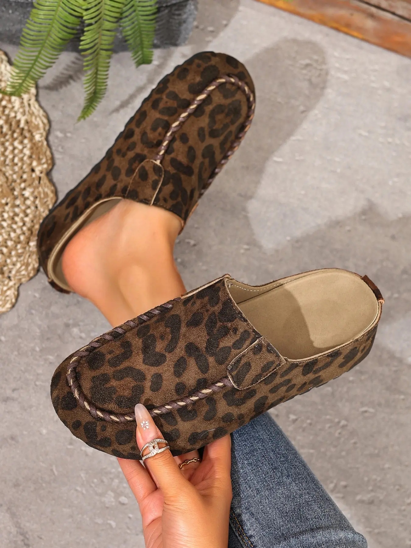 Women's Casual Suede Moccasin Slippers