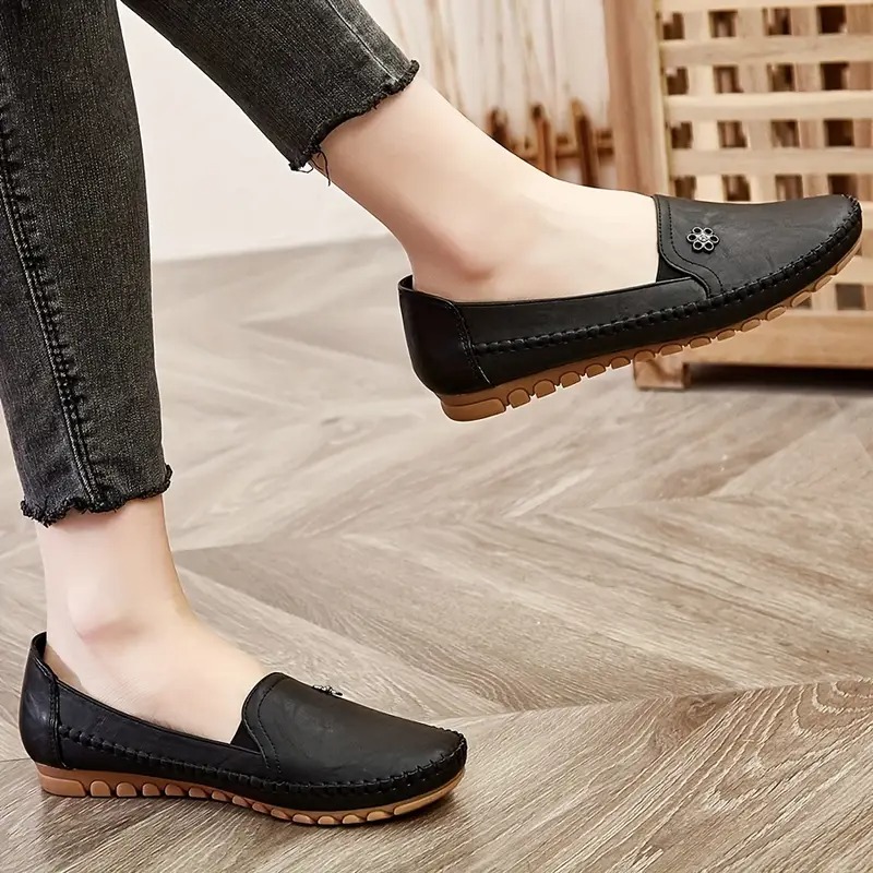 Women's Leather Solid Color Flat Loafers