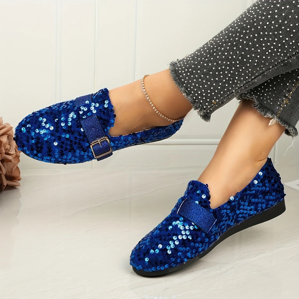 Women's Sequin Decorative Round Toe Flats