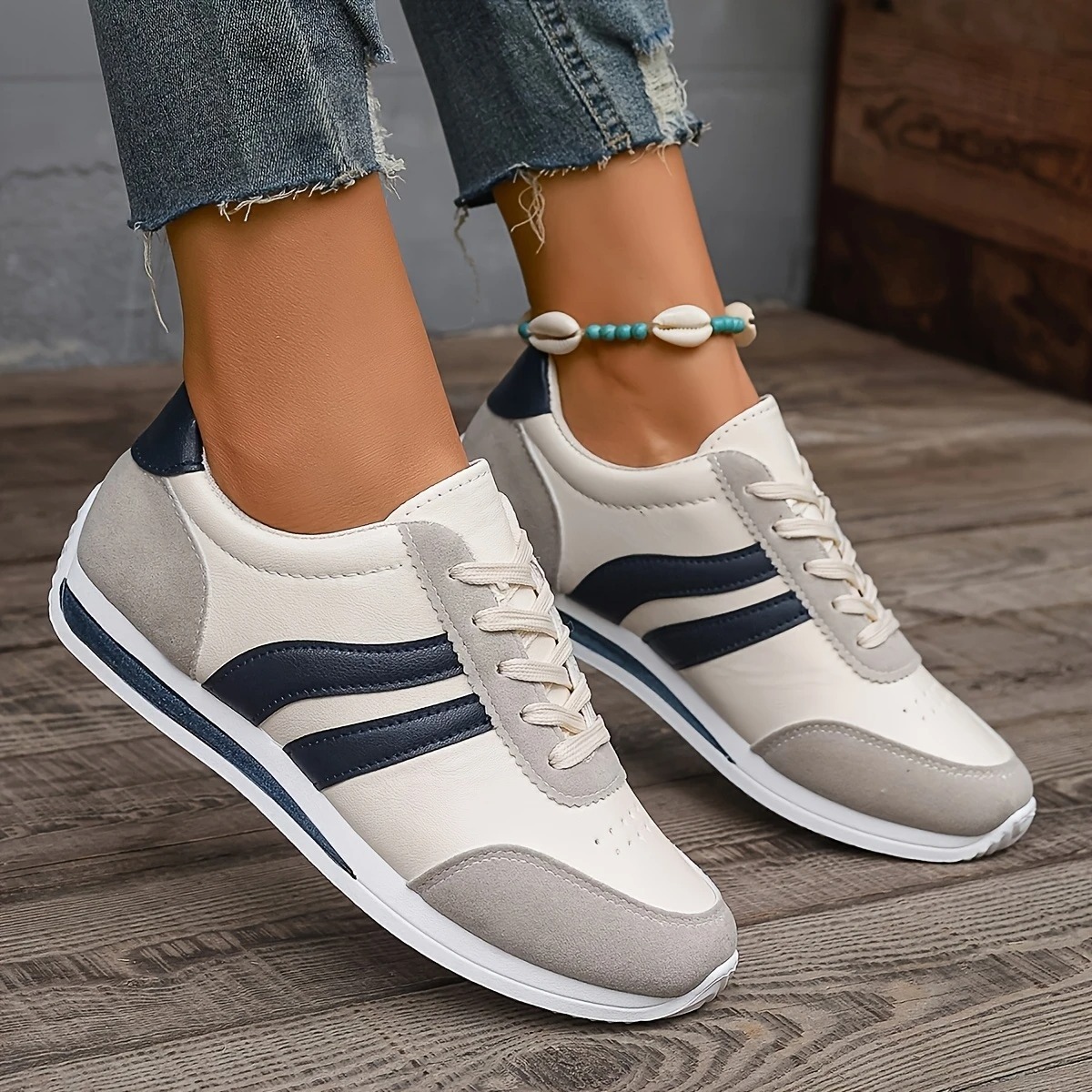 Women's Lightweight Fashion Sneakers