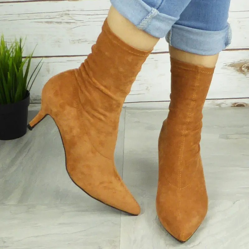 Women's Pointed Toe Kitten Heel Boots