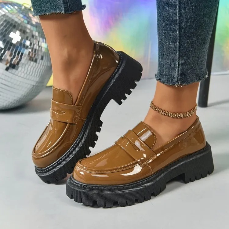 Retro Style Leather Slip-on Loafers