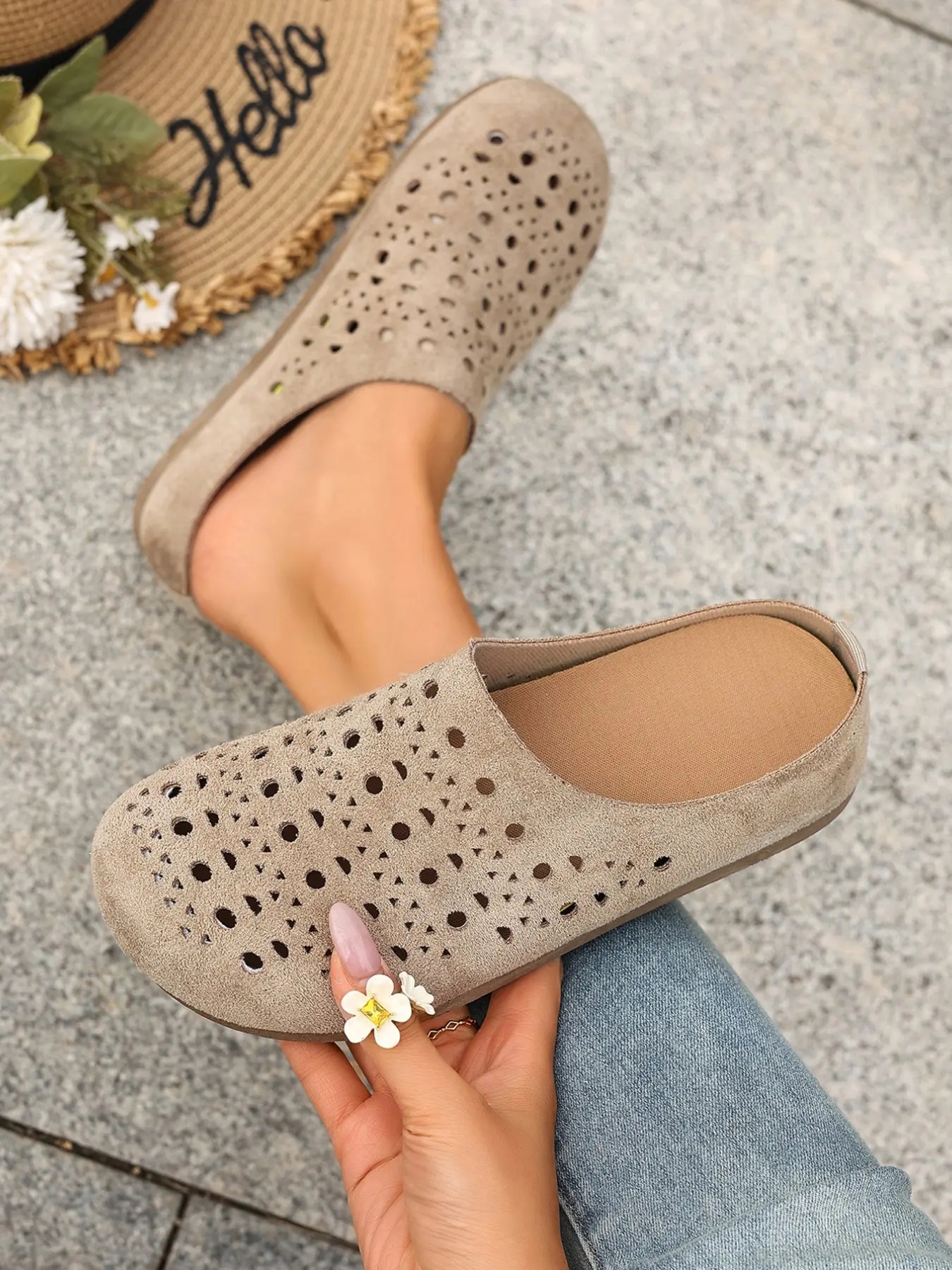 Women's Faux Fur Holes Sandals