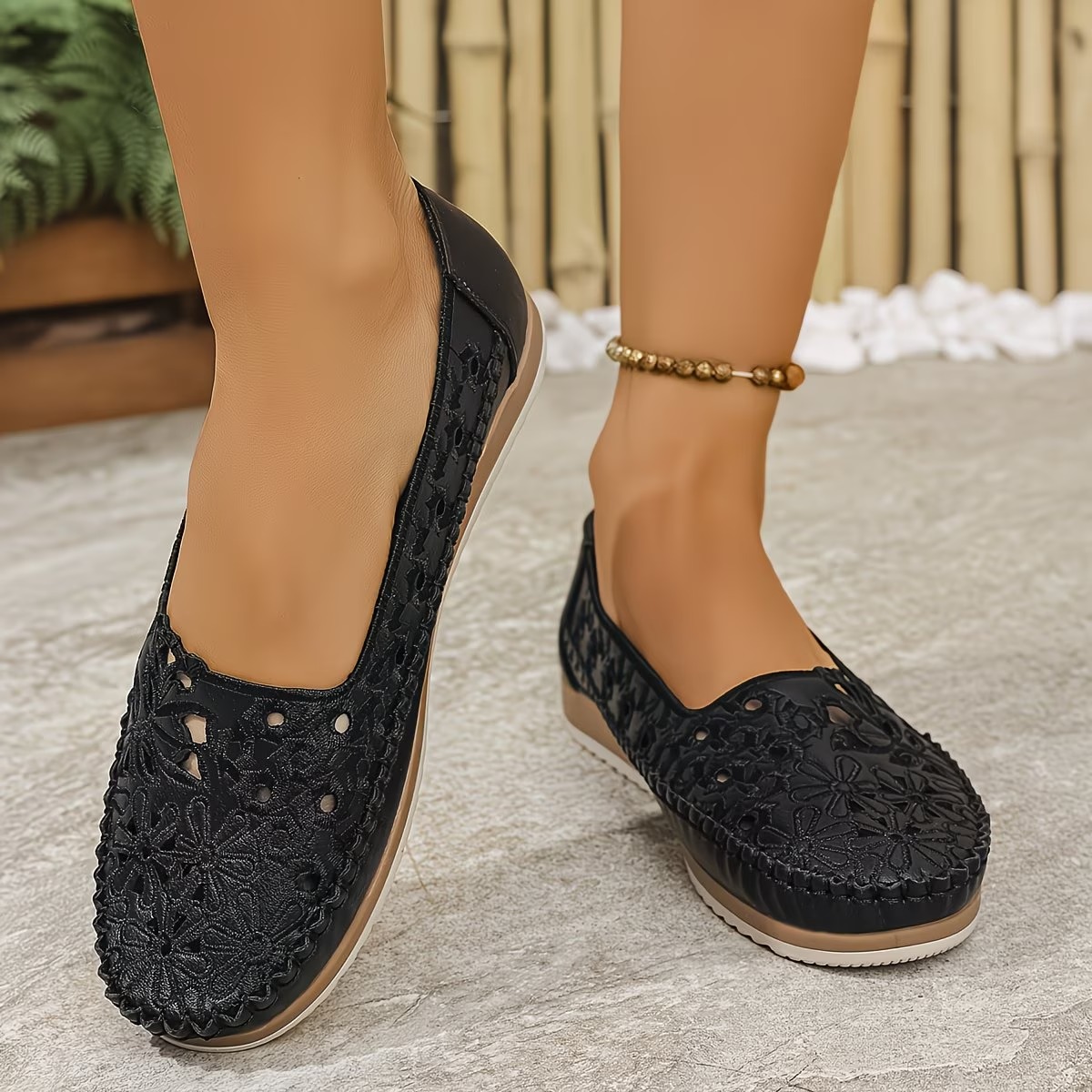 Women's Hollow Embroidery Loafers