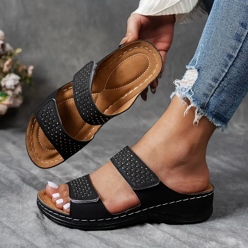Women's Cushioned Mid-Heel Platform Sandals