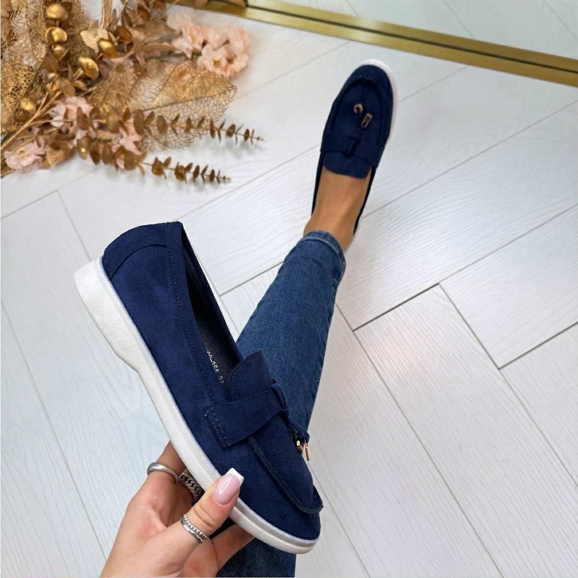 Women's Soft Retro Slip-On Loafers