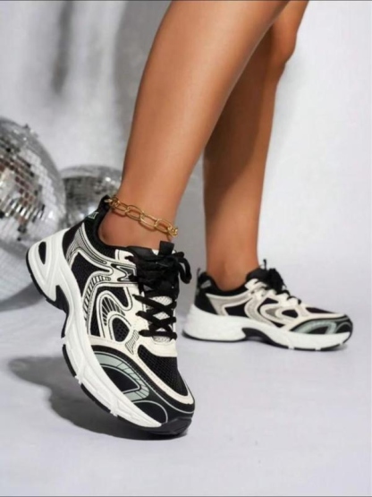 Women's Thick Sole Sports Shoes