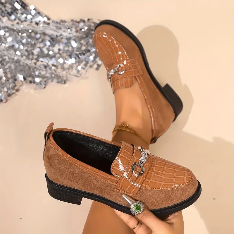 Women's Chic Metallic Chain Loafers