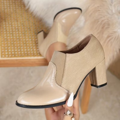 Women's Vintage Suede Chunky Heels