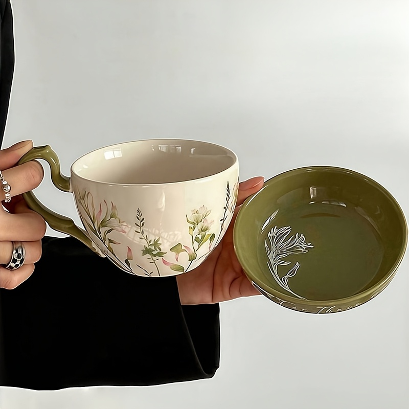 Botanical Floral Ceramic Cup with Matching Lid