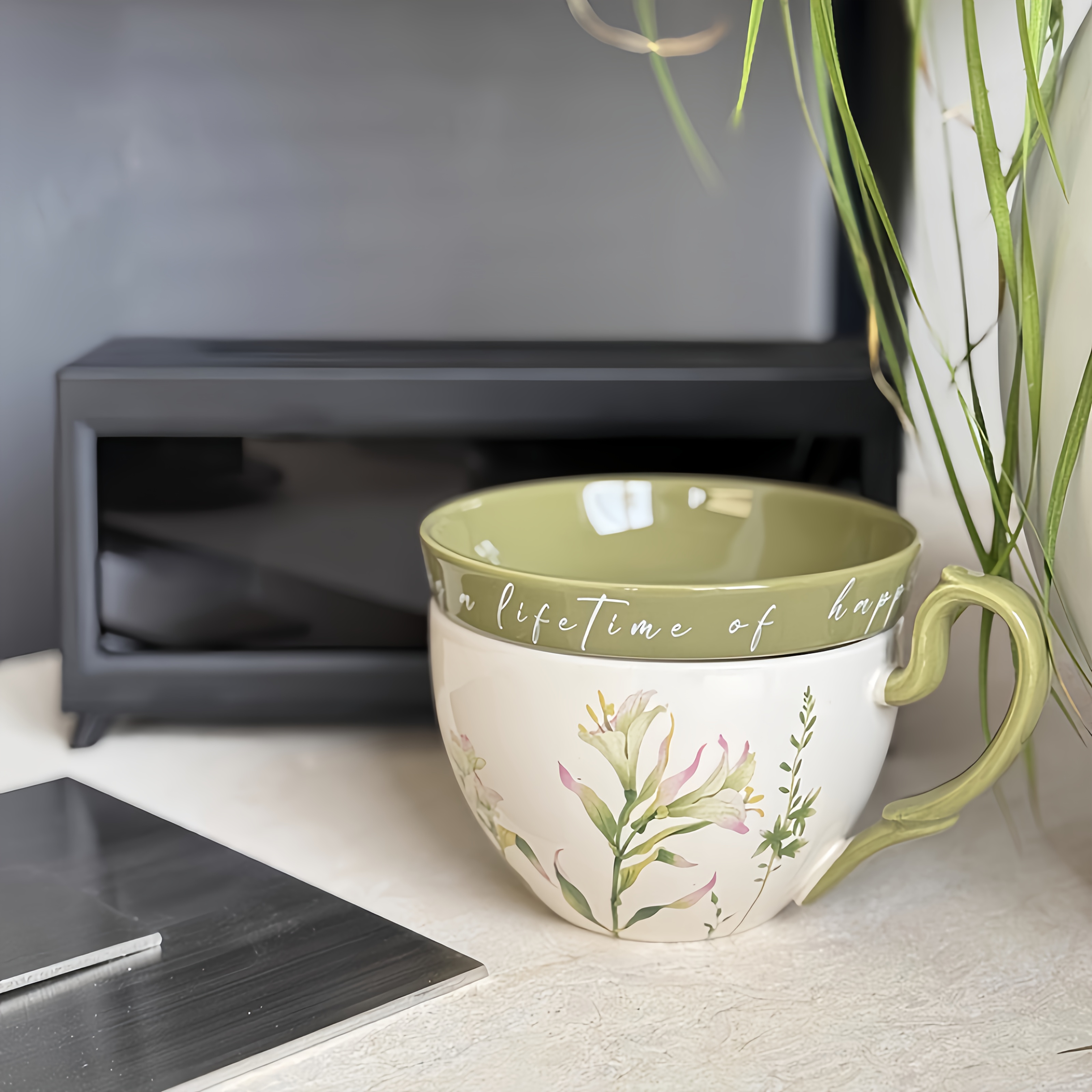 Botanical Floral Ceramic Cup with Matching Lid