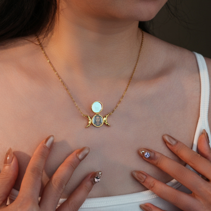 🌙 Triple Moon Goddess Moonstone Necklace