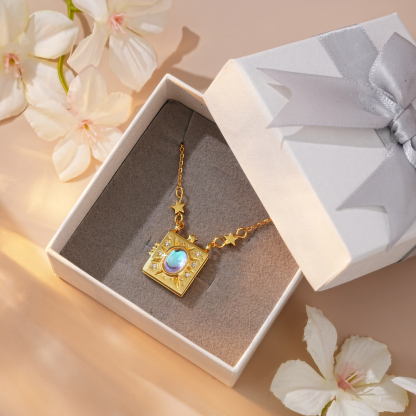 ✨ Diamond Photo Locket Necklace