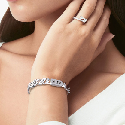 Mother's Day Gift 🎁Custom Fashion Name Chain Bracelet