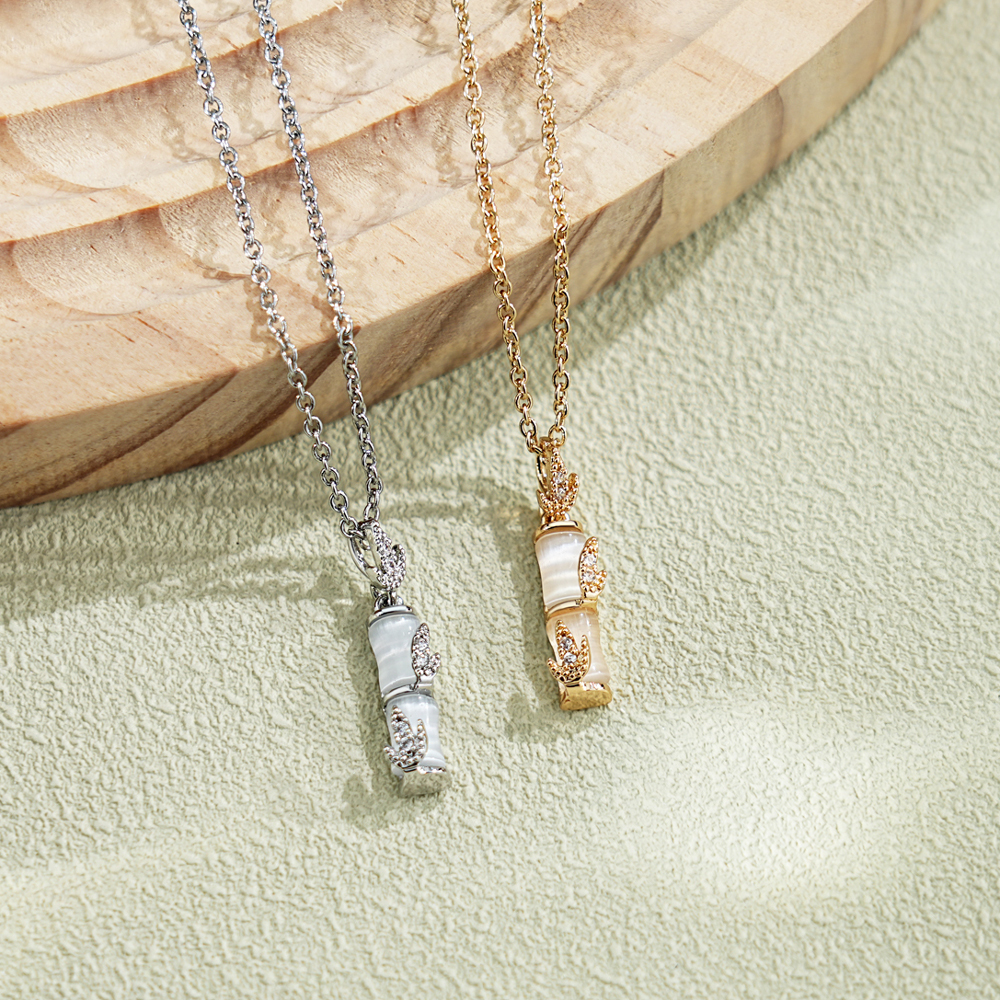 Bamboo Glow Jade Clavicle Necklace