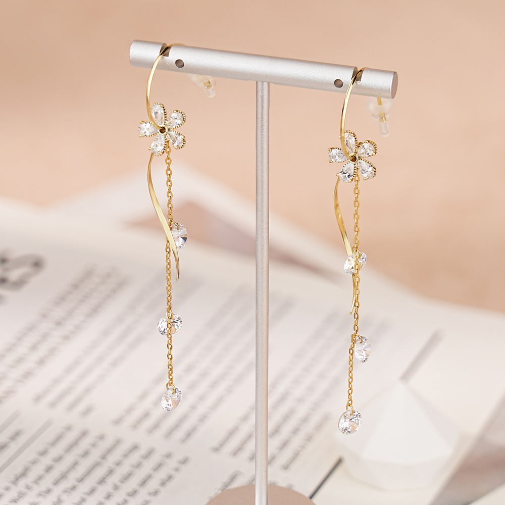 Flower Multi-Diamond Earrings