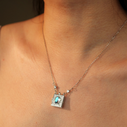 ✨ Diamond Photo Locket Necklace