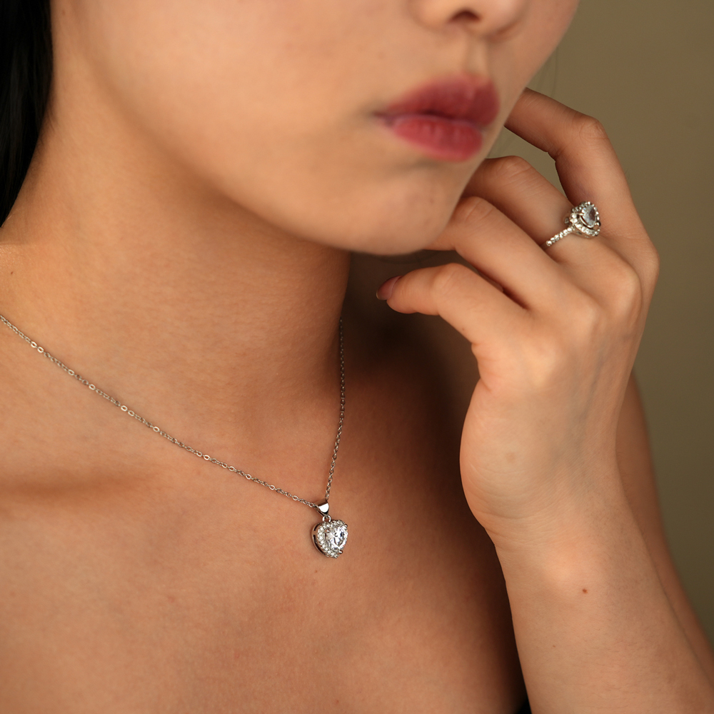 Valentine's Day Gifts🎁 Heart of Light Necklace