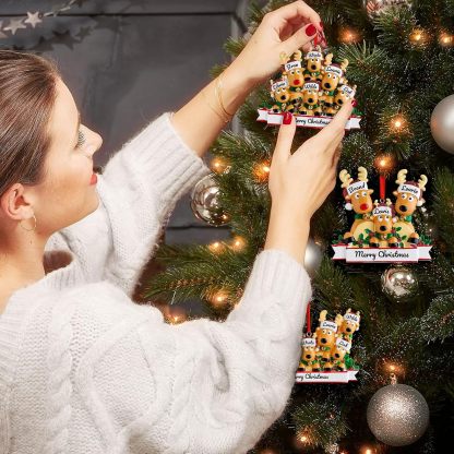 Personalized Reindeer Christmas Ornament Pendant, 2/3/4/5/6/7/8 Family Pendant, Christmas Tree Decoration Gift with Family Name and Blessing, Christmas Resin Pendant