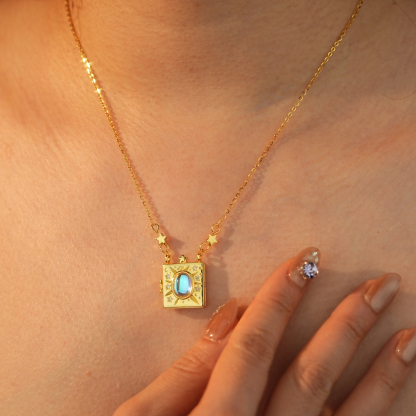 ✨ Diamond Photo Locket Necklace
