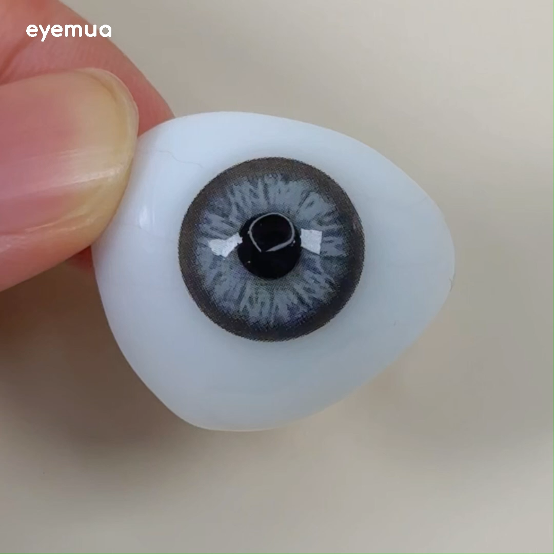 Monthly | Eyemua Giddy Grey