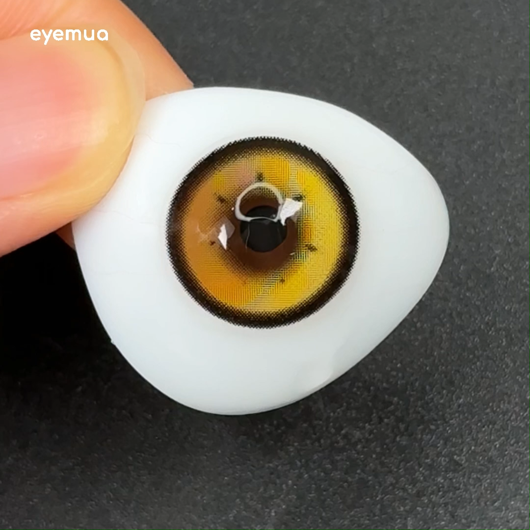 Eyemua Aureline Brown