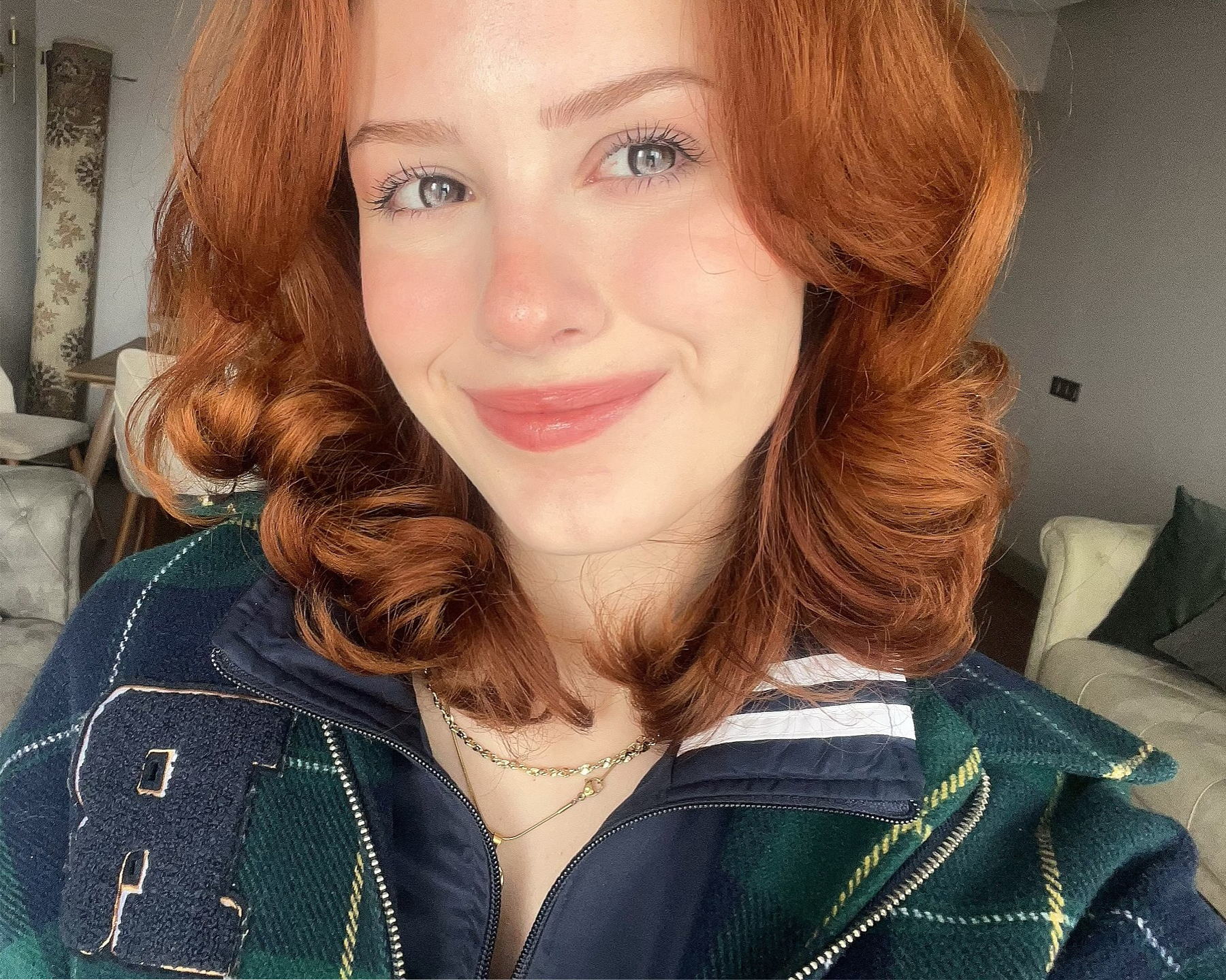 Eyemua Dazzle Doll Black