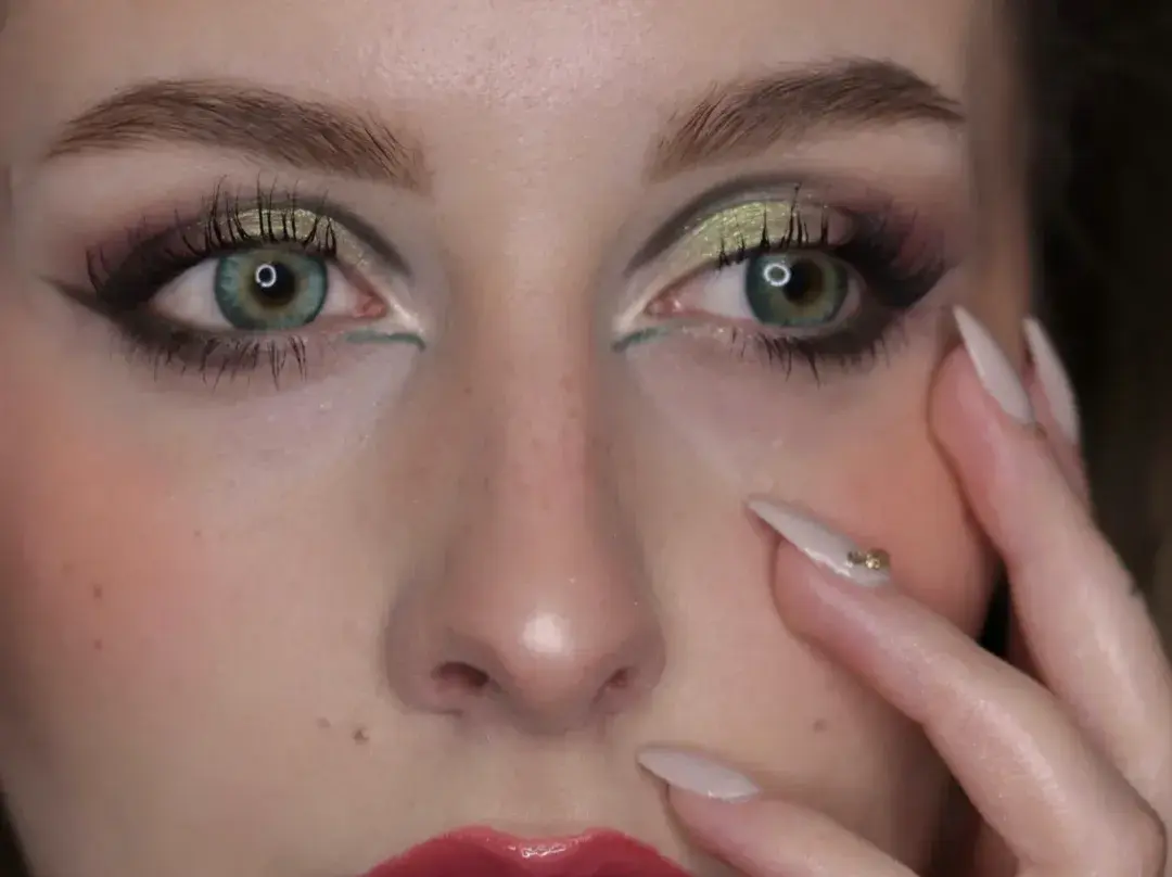 How Do Contact Lenses Work? The Science Behind Perfect Vision (Expert Guide)