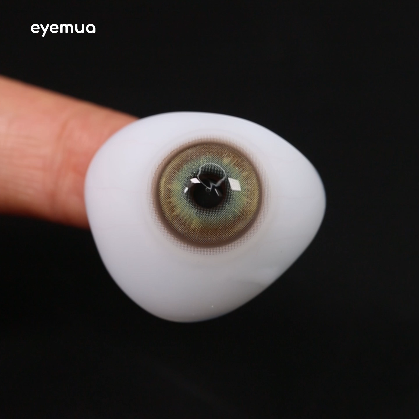 Eyemua Dream Light Green Contacts – Soft Natural Glow