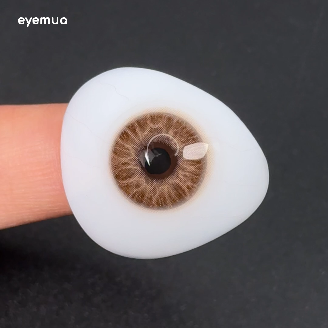 Eyemua Majesty Brown