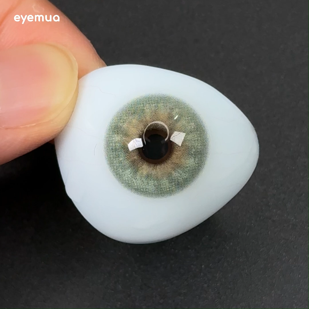 Eyemua Mirellin Green