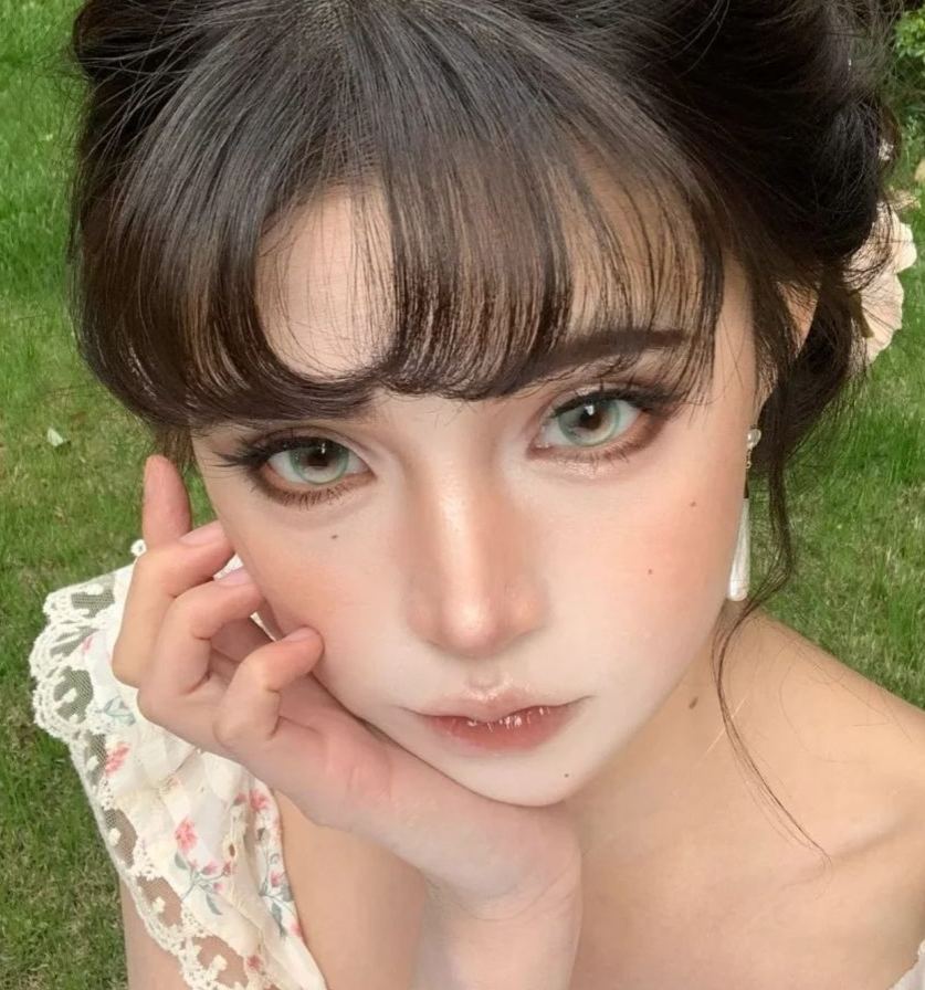 Eyemua Glimery Green