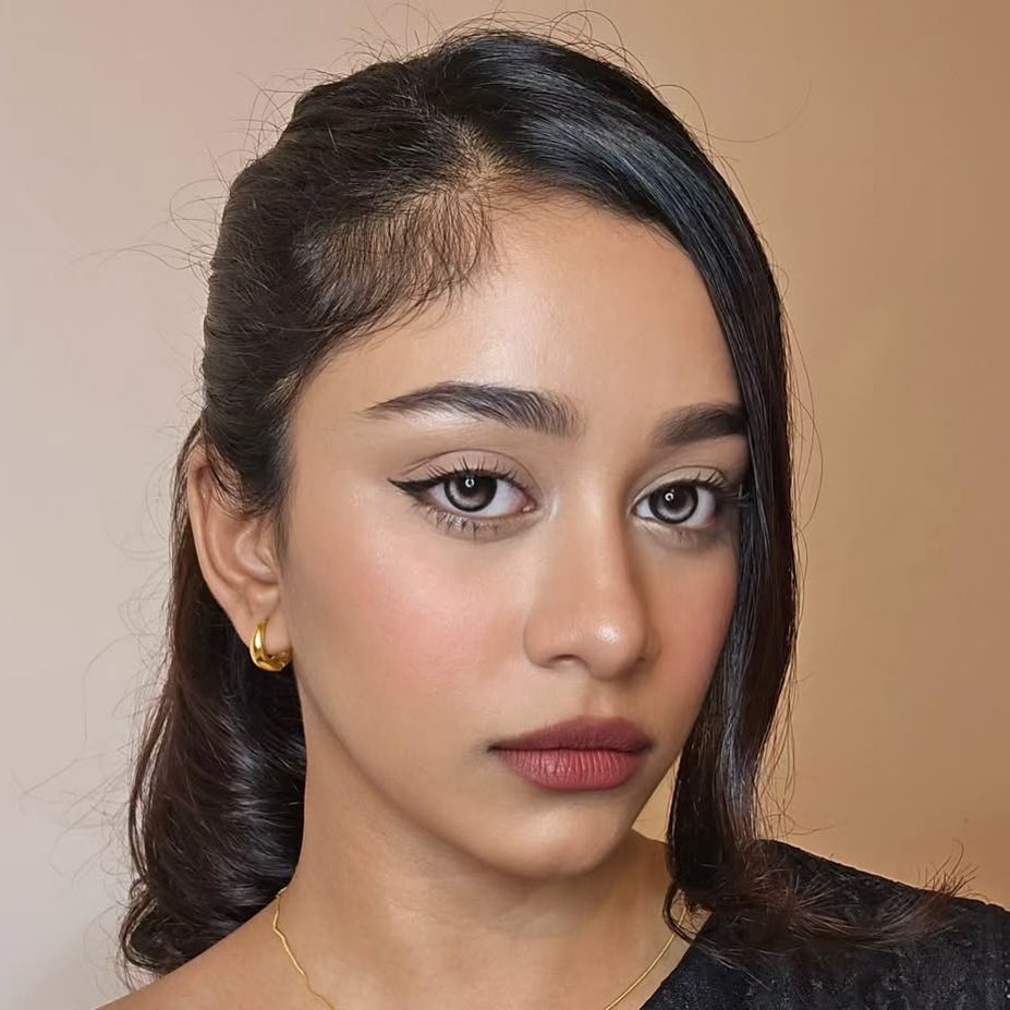 Eyemua Dazzle Doll Black