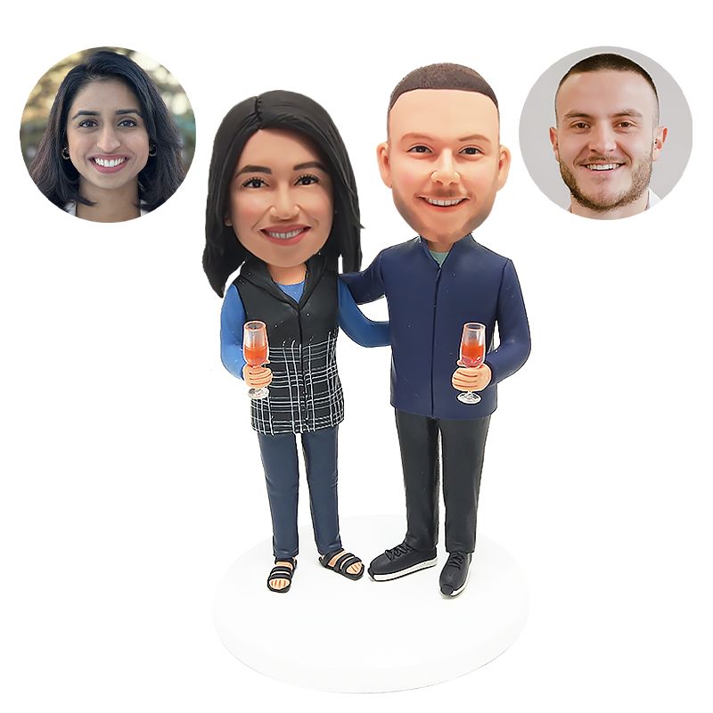 custom bobblehead figure couple with drinks