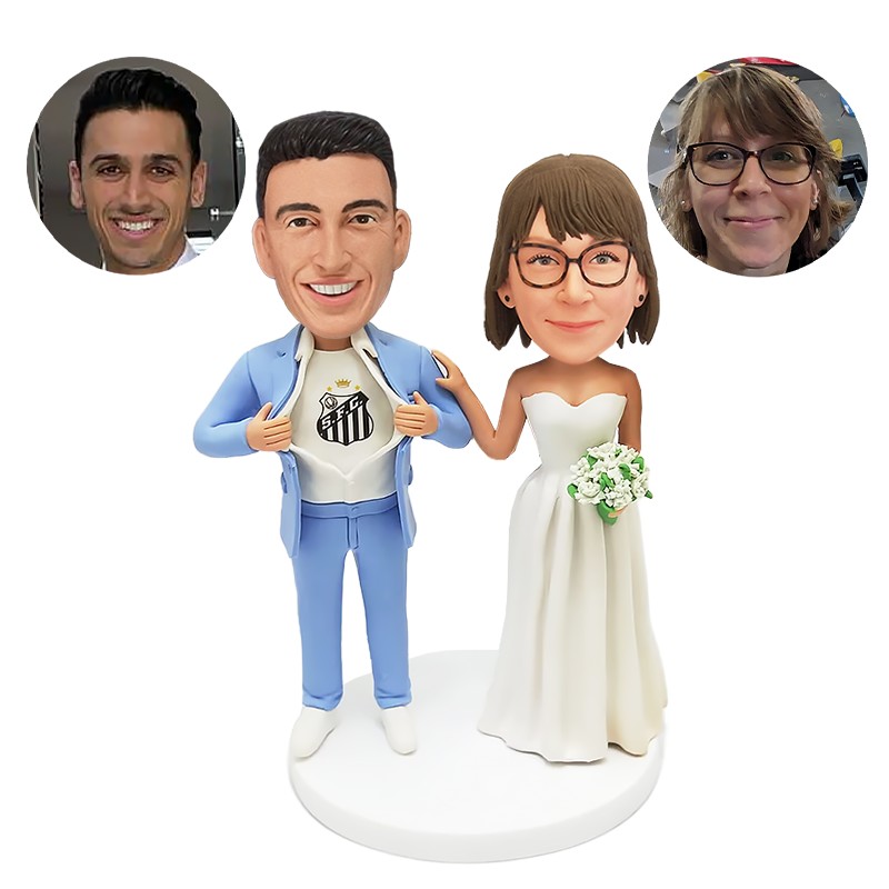 bobble head figurine wedding couple with a hand on the shoulder