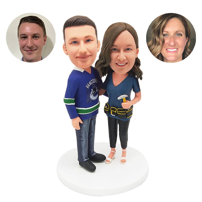 custom made bobblehead couple with arms around each other