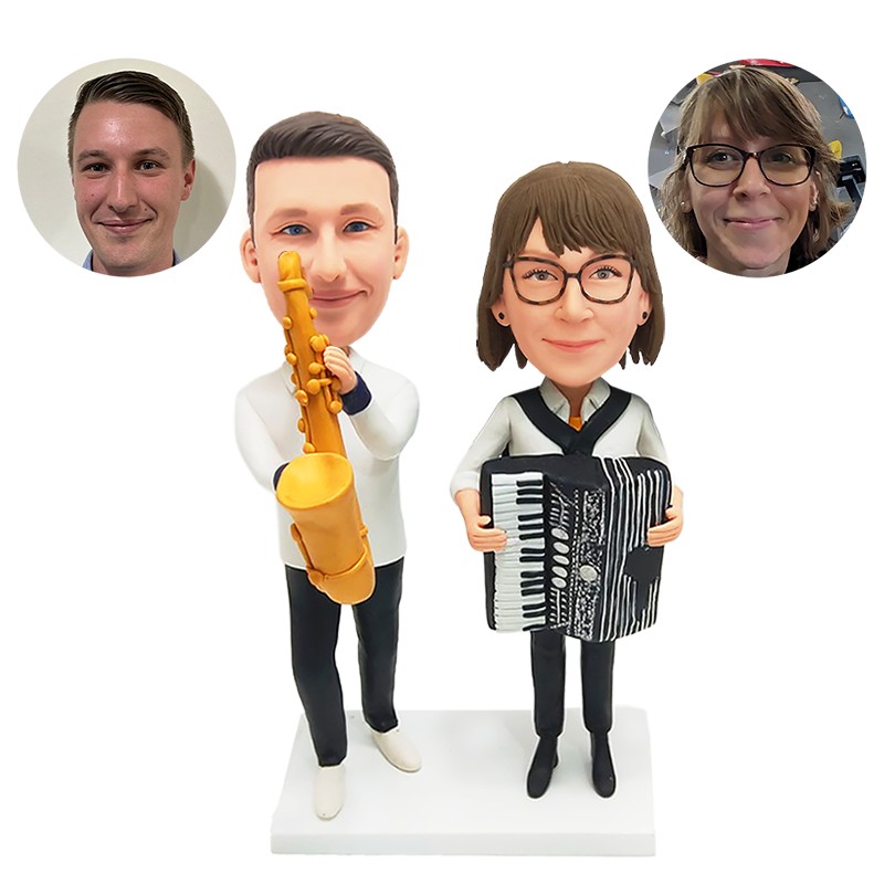 custom bobblehead figurine musician giving a performance
